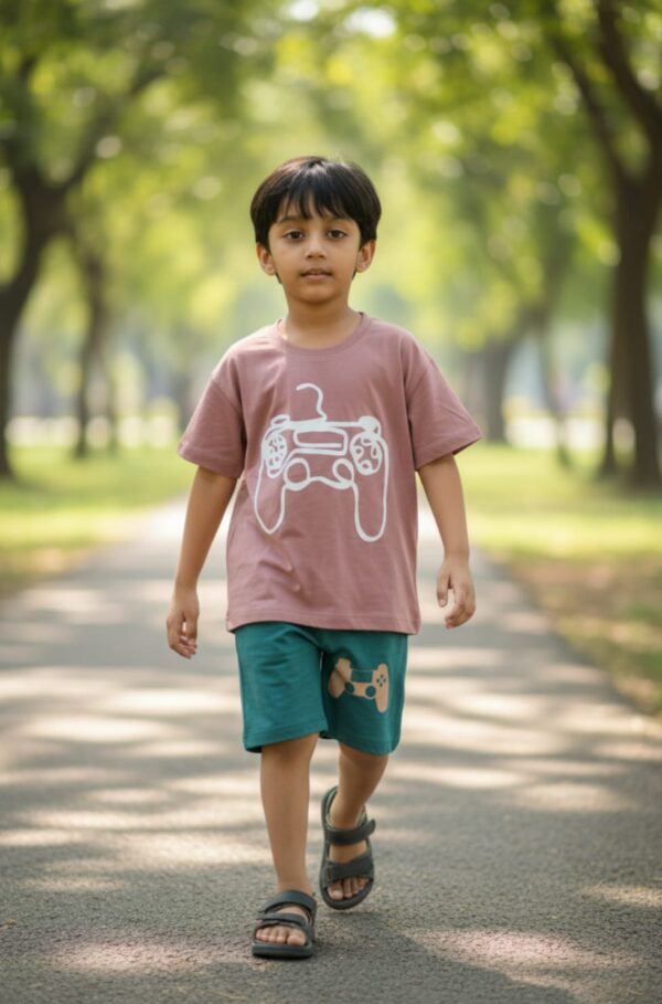 Gamer Controller Graphic T-Shirt & Shorts Set – Dusty Mauve Tee with Forest Green Shorts, Casual 2-Piece Outfit