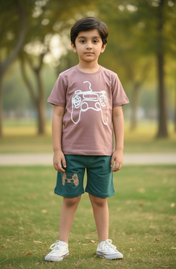 Gamer Controller Graphic T-Shirt & Shorts Set – Dusty Mauve Tee with Forest Green Shorts, Casual 2-Piece Outfit
